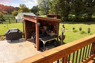 7046 Skyland Dr, Warrenton, VA 20187 - Photo 2