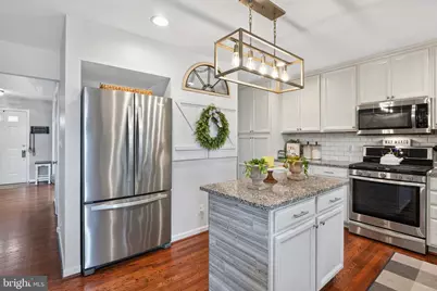 6517 Beechnut Circle, Warrenton, VA 20187 - Photo 4