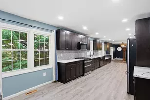 7407 Cedar Run Dr, Warrenton, VA 20187 - Photo 6