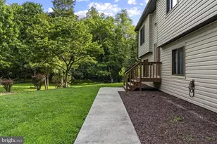7179 Sunrise Ct, Warrenton, VA 20187 - Photo 2