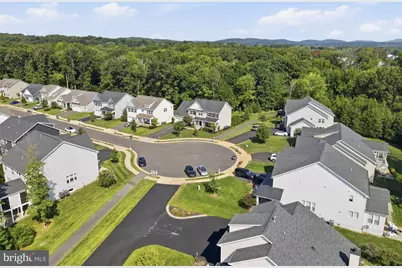 4863 Point, Warrenton, VA 20187 - Photo 54