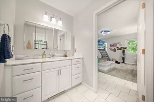 8256 Lock Ln, Warrenton, VA 20186 - Photo 36