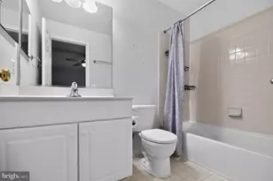 6401 Abingdon Pl, Warrenton, VA 20187 - Photo 12