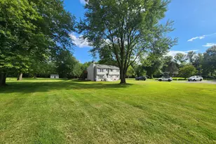 4327 S Starcrest Dr, Warrenton, VA 20187 - Photo 4