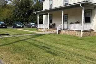 8304 E Main St, Marshall, VA 20115 - Photo 1