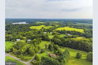 10433 Skyline Avenue, Midland, VA 22728 - Photo 2