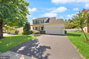 338 Singleton Cir, Warrenton, VA 20186 - Photo 2