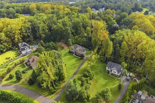 6743 Breezy Dr, Warrenton, VA 20187 - Photo 2