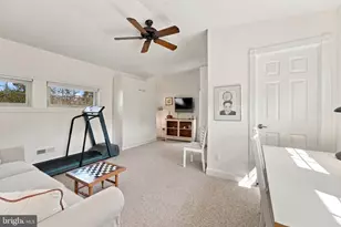 256 Carriage Chase Cir, Warrenton, VA 20186 - Photo 46