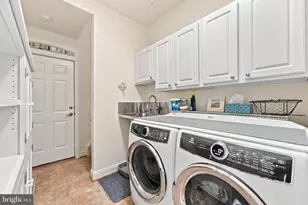 256 Carriage Chase Cir, Warrenton, VA 20186 - Photo 26