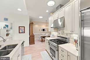 256 Carriage Chase Cir, Warrenton, VA 20186 - Photo 18