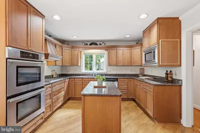 7115 Chesterfield Drive, Warrenton, VA 20187 - Photo 22