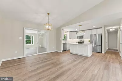 7200 N Starcrest Drive, Warrenton, VA 20187 - Photo 24