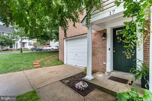 17 Quarterpole Ct, Warrenton, VA 20186 - Photo 2