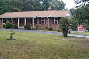 13198 Sillamon Rd, Goldvein, VA 22720 - Photo 2
