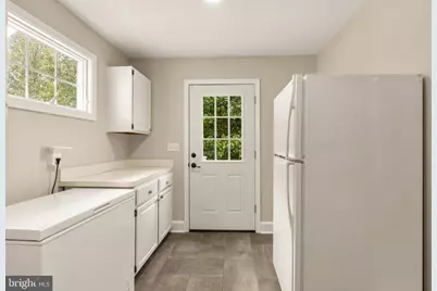 7154 Chesterfield Drive, Warrenton, VA 20187 - Photo 22