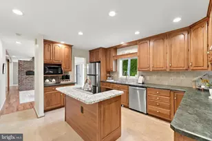 8423 Lock Ln, Warrenton, VA 20186 - Photo 24