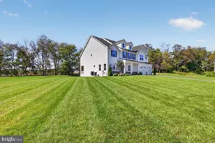 6748 Highlander Ct, Warrenton, VA 20187 - Photo 2