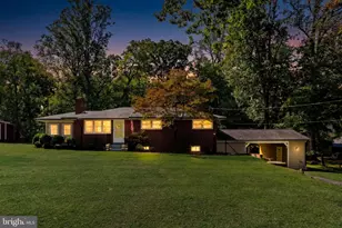 5177 Albrecht Ln, Warrenton, VA 20187 - Photo 2