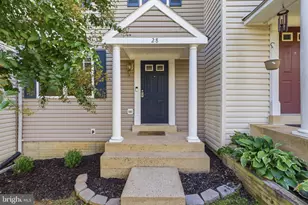 28 Quarterpole Ct, Warrenton, VA 20186 - Photo 2