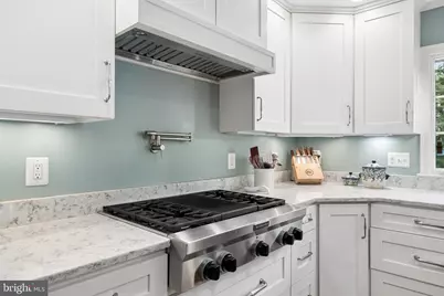 5290 Hillside Drive, Warrenton, VA 20187 - Photo 8