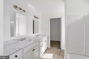 607 South Lakeview, Cross Junction, VA 22625 - Photo 16