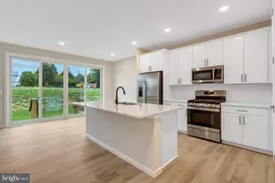 102 Midsummer Ln, Middletown, VA 22645 - Photo 8