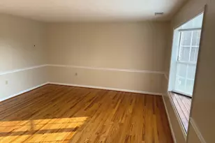 307 Willowbrook Ct, Winchester, VA 22602 - Photo 2