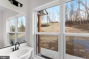 1086 Reynolds Rd, Cross Junction, VA 22625 - Photo 16