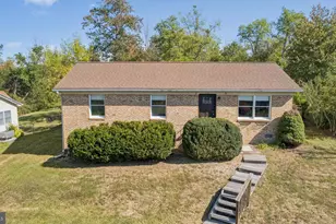 226 Somerset Dr, Stephens City, VA 22655 - Photo 1