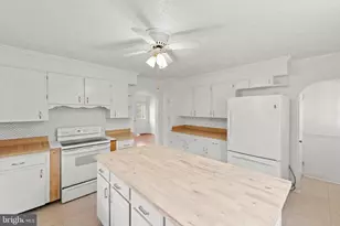 191 Chapman Ln, Winchester, VA 22603 - Photo 12