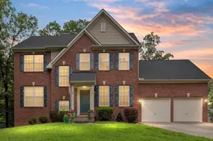 112 Country Club Dr, Cross Junction, VA 22625 - Photo 2