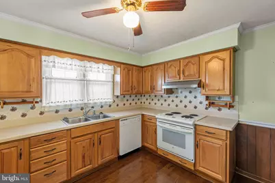 204 Ridge Road, Winchester, VA 22602 - Photo 6