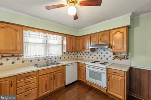 204 Ridge Rd, Winchester, VA 22602 - Photo 6