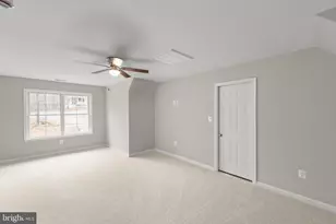 109 Sycamore Pl, Cross Junction, VA 22625 - Photo 22
