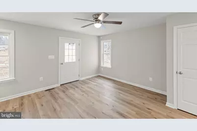 109 Sycamore Place, Cross Junction, VA 22625 - Photo 6