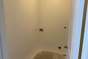 1102 Lakeview Dr, Cross Junction, VA 22625 - Photo 24
