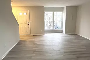 305 Sutton Ct, Winchester, VA 22601 - Photo 4