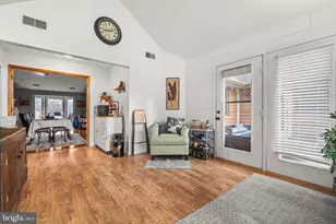 323 Masters Dr, Cross Junction, VA 22625 - Photo 14