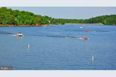 103 Green Leaf Drive, Cross Junction, VA 22625 - Photo 10