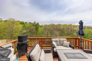 241 Patchwork Dr, Stephenson, VA 22656 - Photo 2