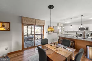 104 Greenwood Ct, Cross Junction, VA 22625 - Photo 10