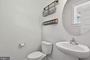 513 Parkland Dr, Stephenson, VA 22656 - Photo 8