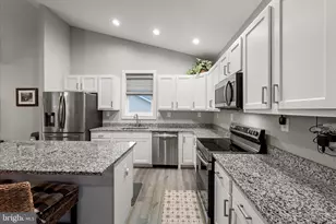 103 Quail Ct, Cross Junction, VA 22625 - Photo 16