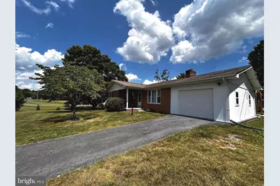 112 Virginia Dr, Stephens City, VA 22655 - Photo 1
