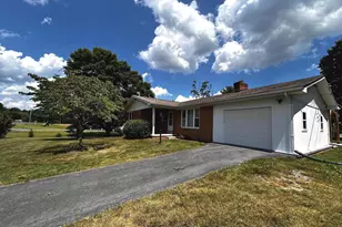 112 Virginia Dr, Stephens City, VA 22655 - Photo 1