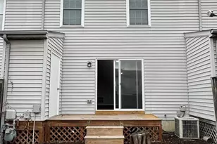 204 Barrington Ln, Winchester, VA 22601 - Photo 2