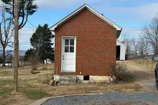 139 Bryarly Rd, Winchester, VA 22603 - Photo 4