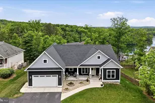 516 Sleigh Dr, Cross Junction, VA 22625 - Photo 1