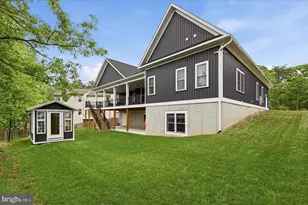516 Sleigh Dr, Cross Junction, VA 22625 - Photo 2